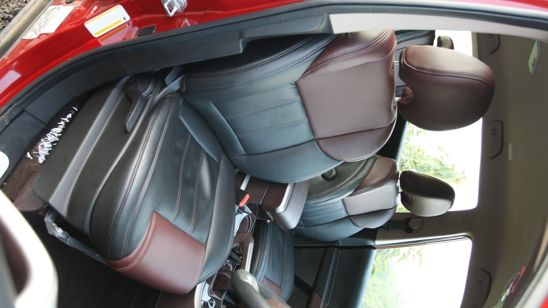 Mahindra-Xuv500-2013-W6-Interior