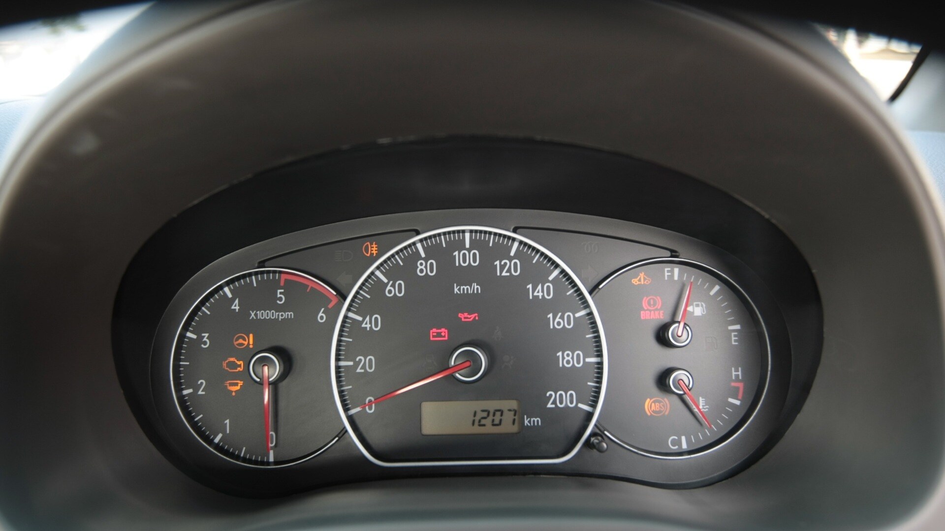 maruti-suzuki-sx4-2013-ZDi-interior