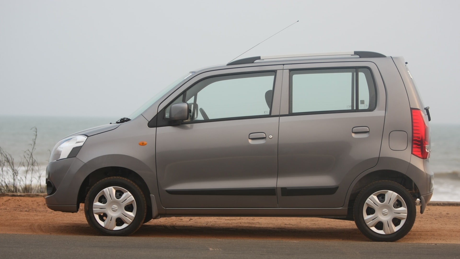 maruti-suzuki-wagon-r-2013-LX-exterior