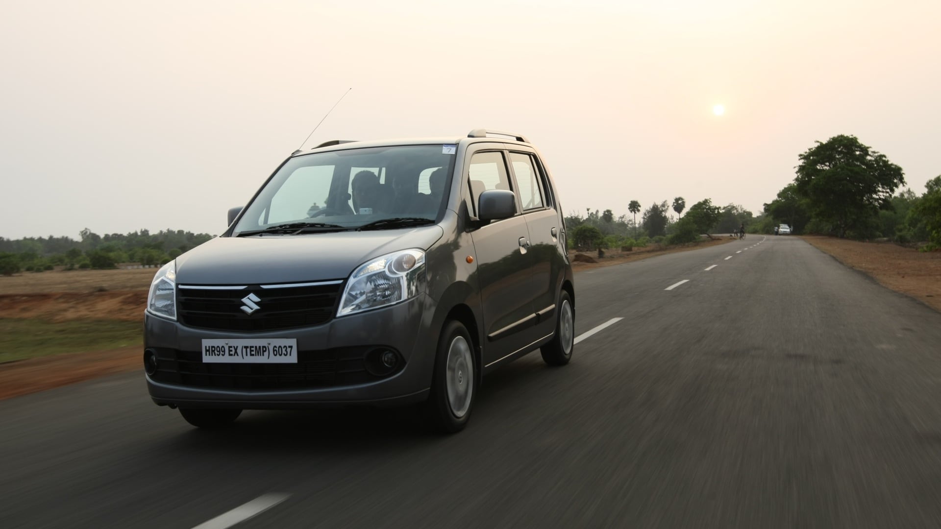 maruti-suzuki-wagon-r-2013-LX-exterior