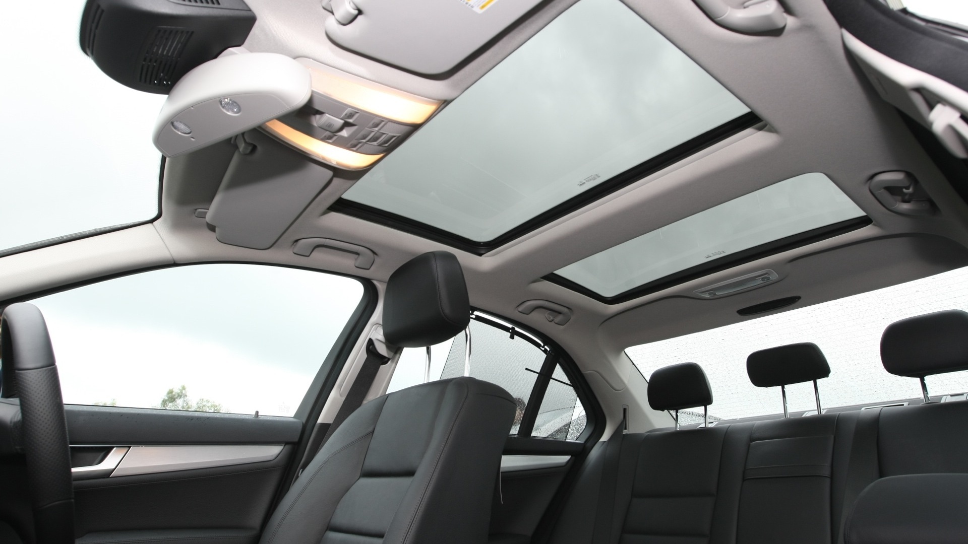 MercedesBenz-C class-2013-C200-CGi--Avantgarde-Interior