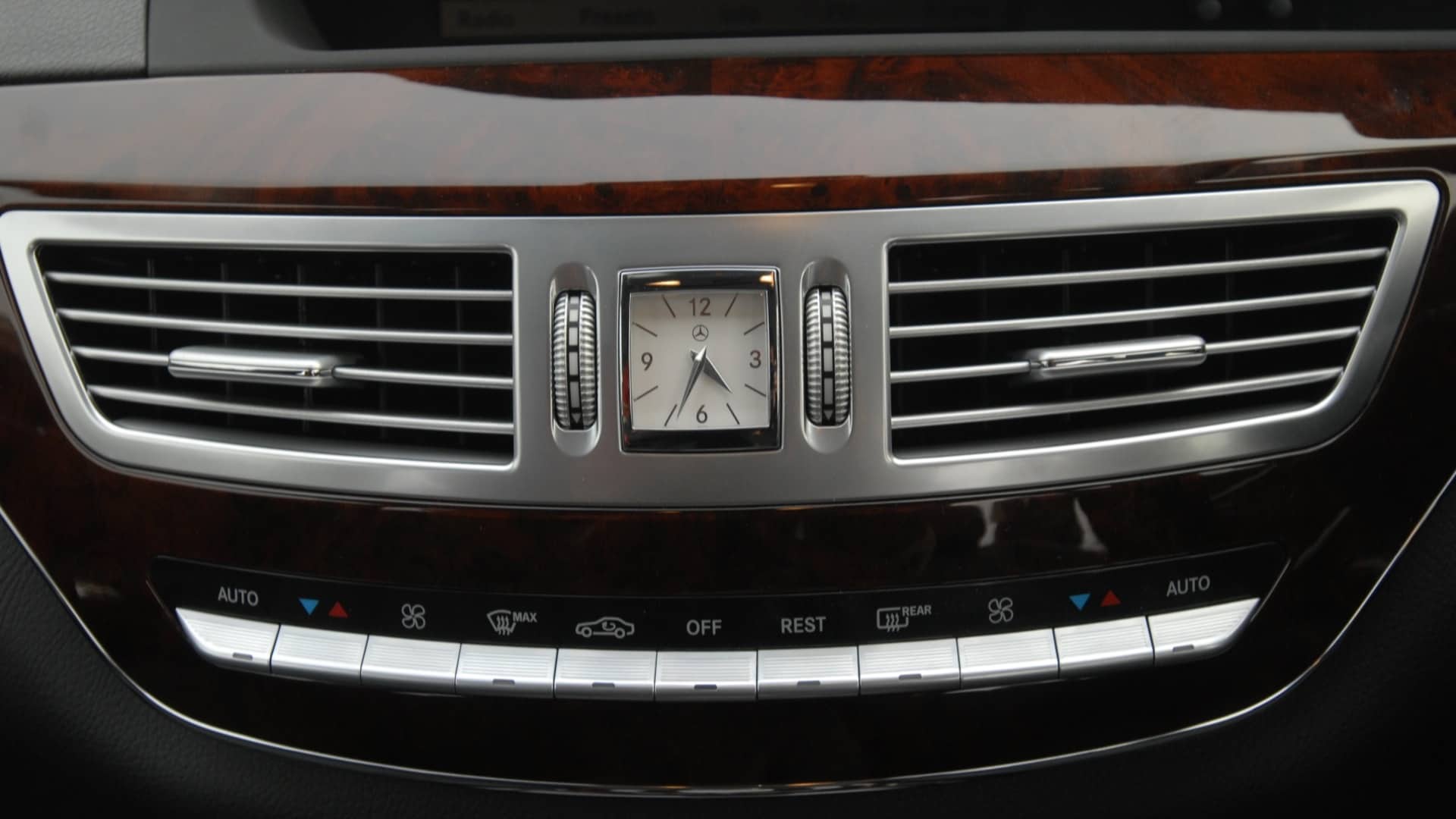 MercedesBenz-S-class-2013-S500-L-Interior