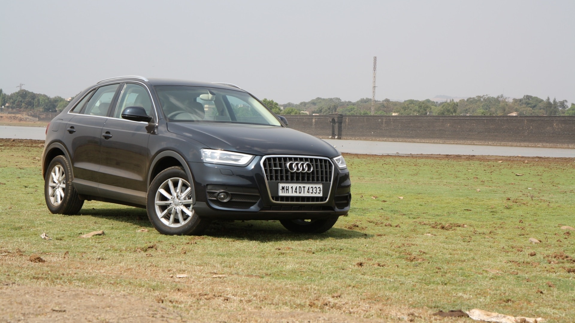 Audi-Q3-2012-2-0-TFSI-Quattro-Exterior