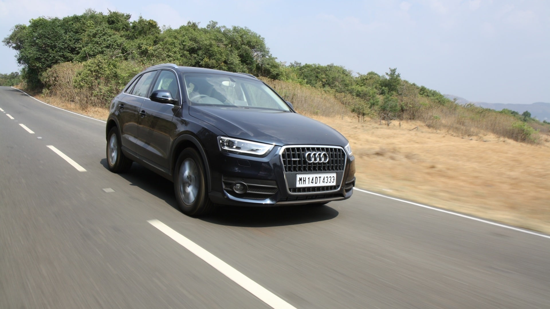 Audi-Q3-2012-2-0-TFSI-Quattro-Exterior