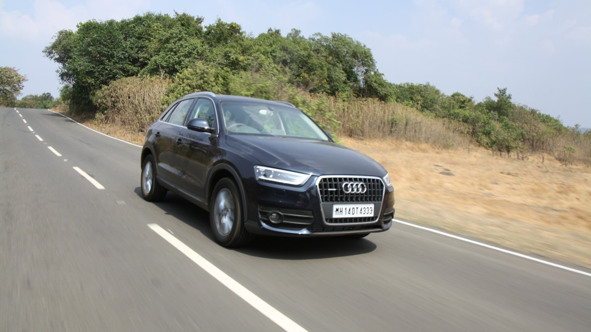 Audi-Q3-2012-2-0-TFSI-Quattro-Exterior