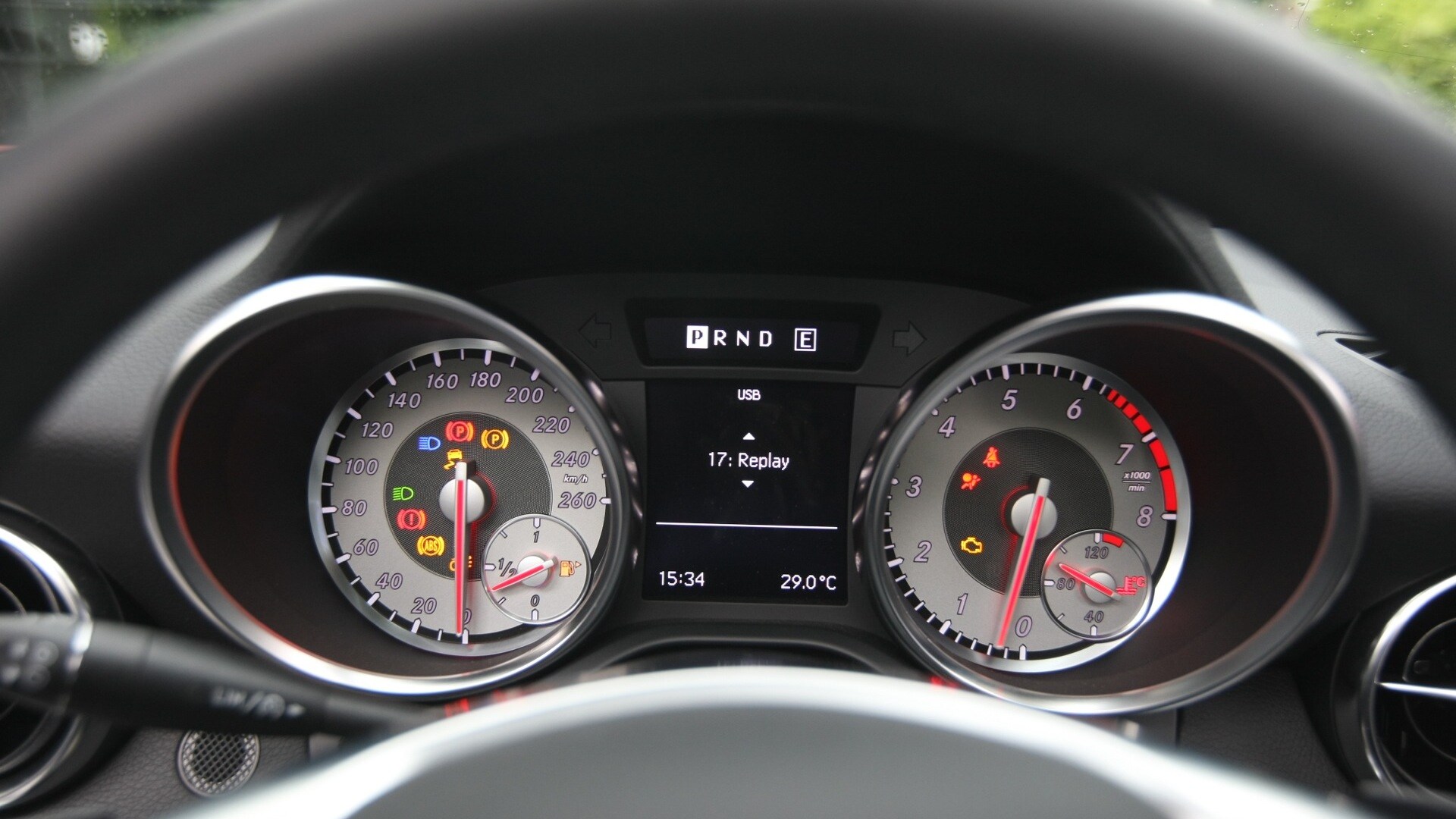 MercedesBenz-SLK-2013-350-Interior