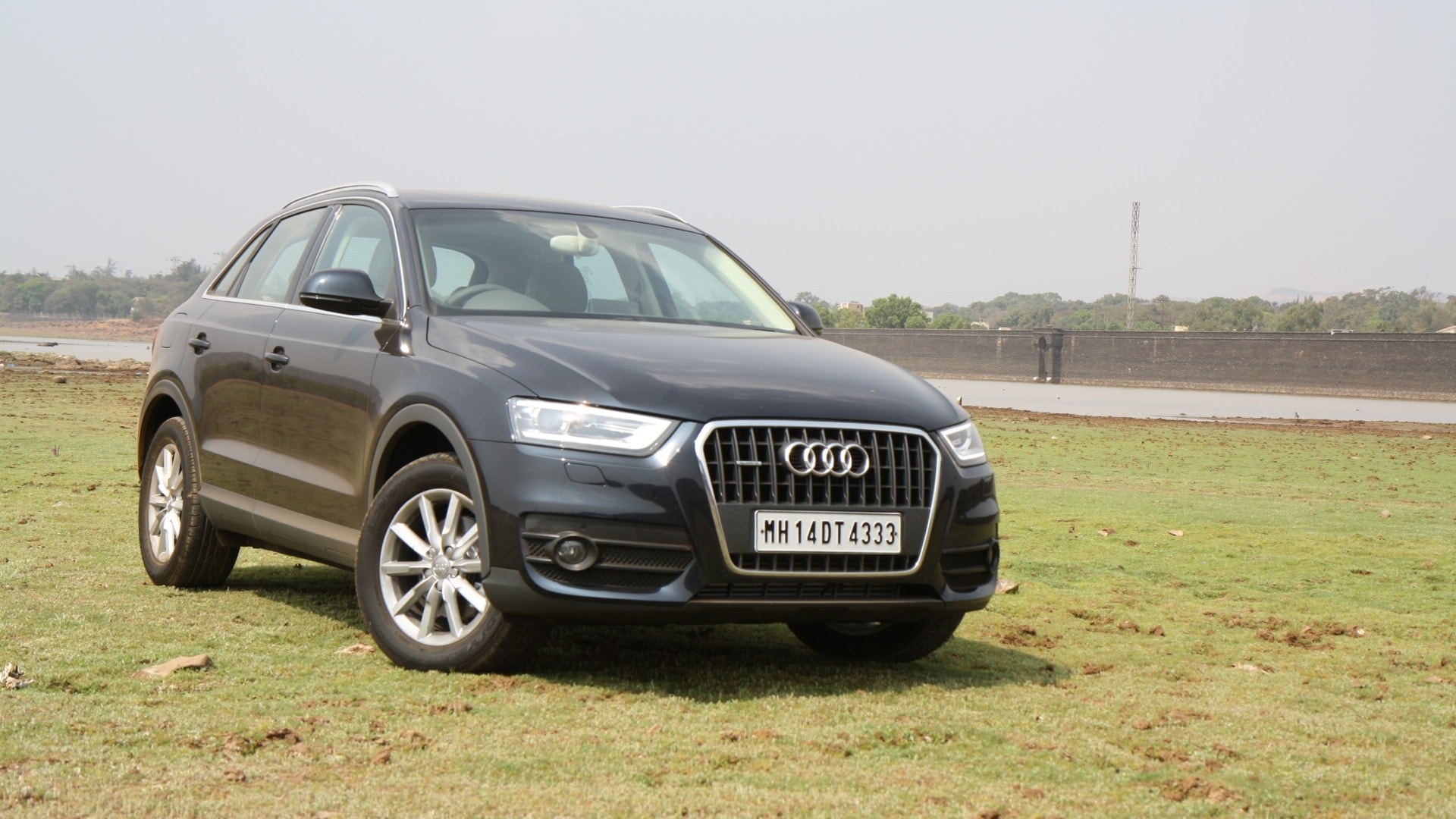 Audi-Q3-2012-2-0-TFSI-Quattro-Exterior