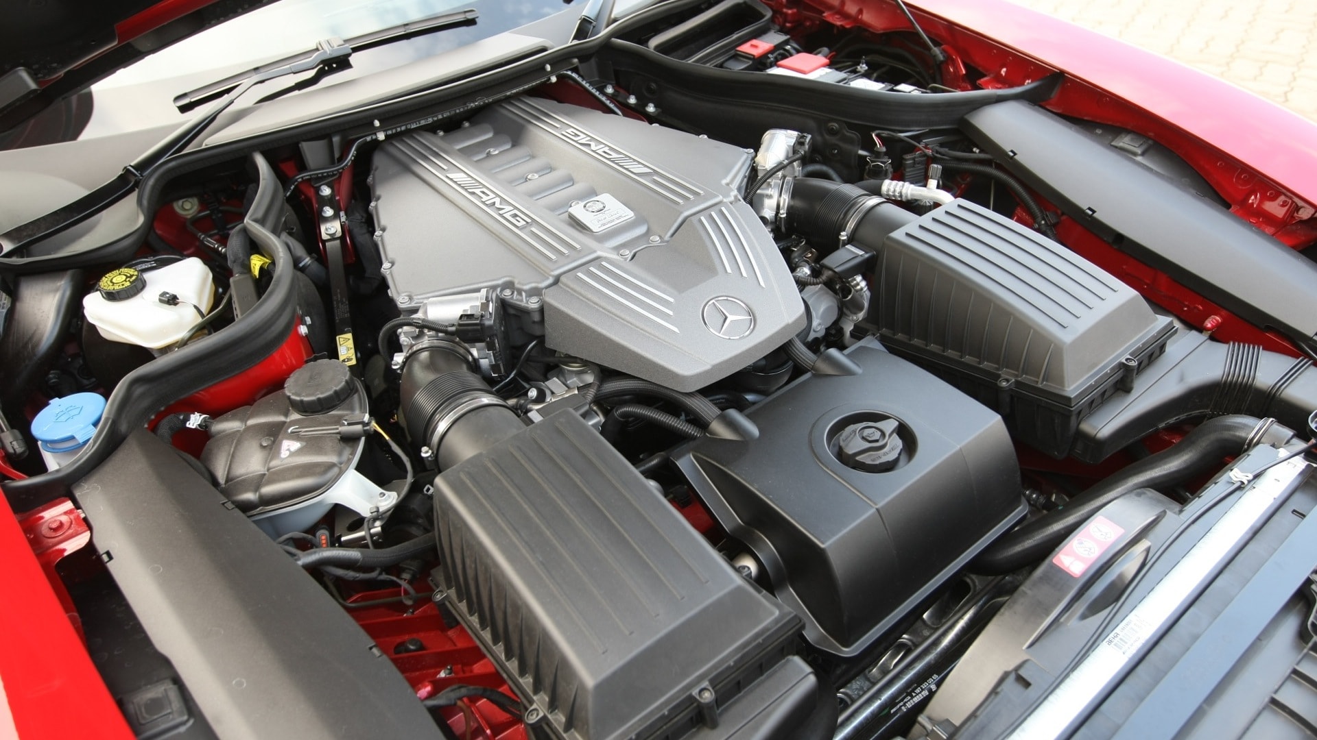 MercedesBenz-SLS-2013-AMG-Interior