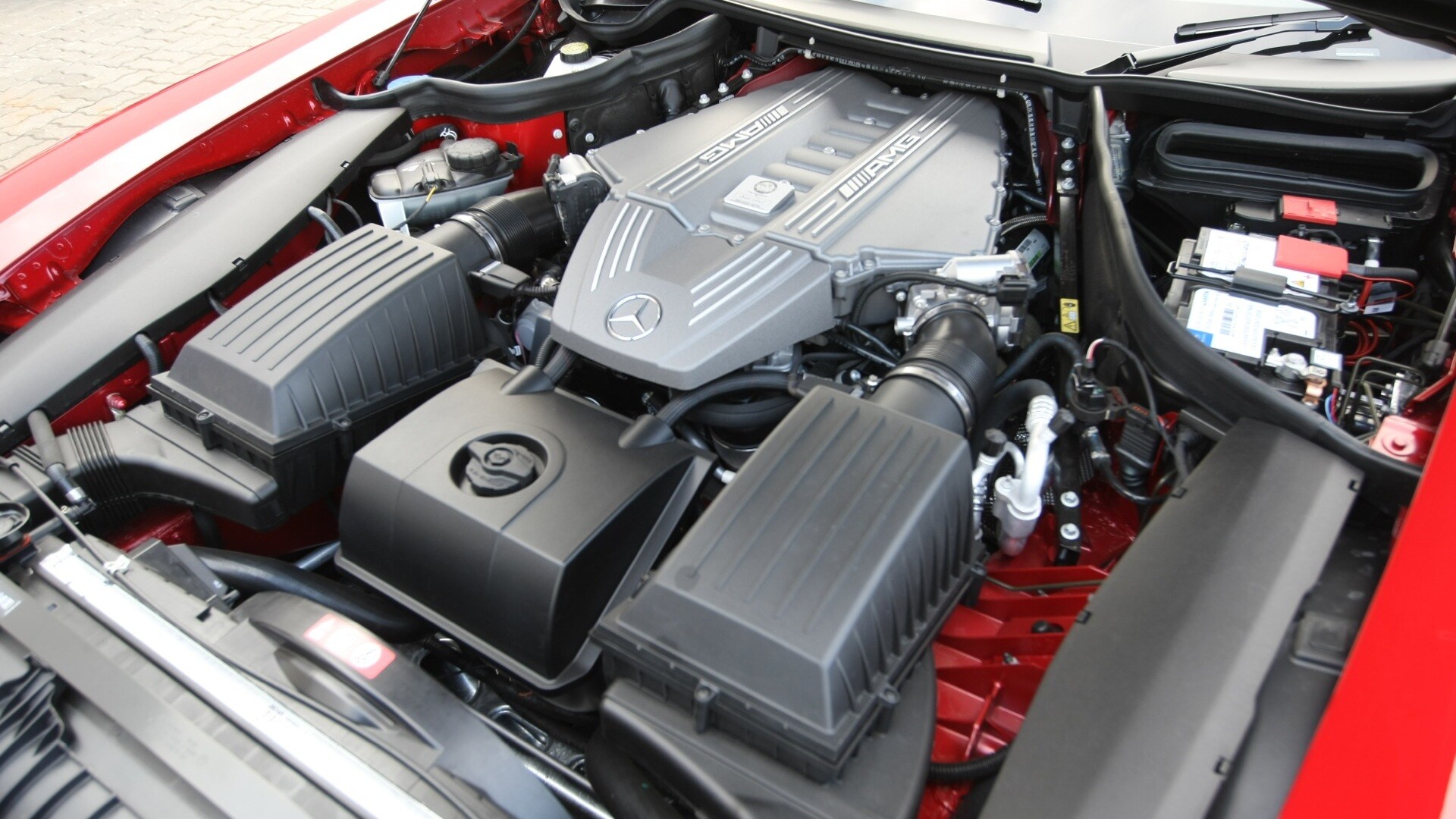 MercedesBenz-SLS-2013-AMG-Interior