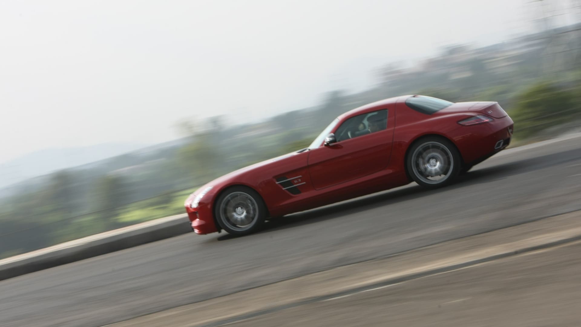 MercedesBenz-SLS-2013-AMG-Exterior