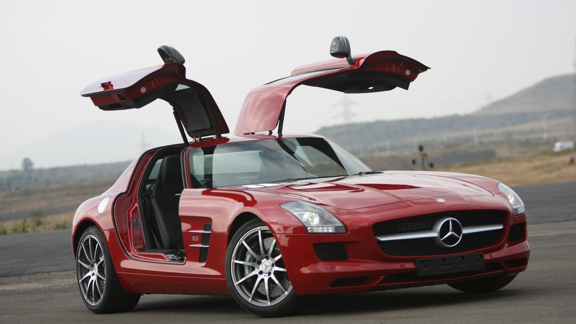 MercedesBenz-SLS-2013-AMG-Exterior