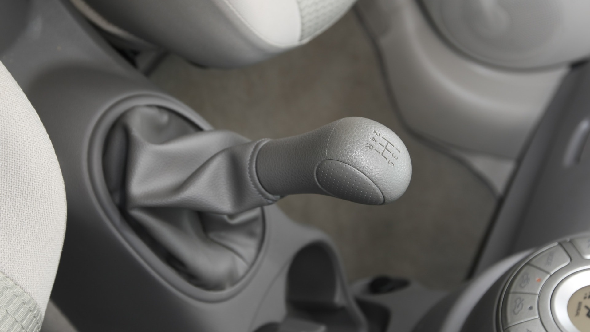 Nissan-Micra-2013-XE-Interior