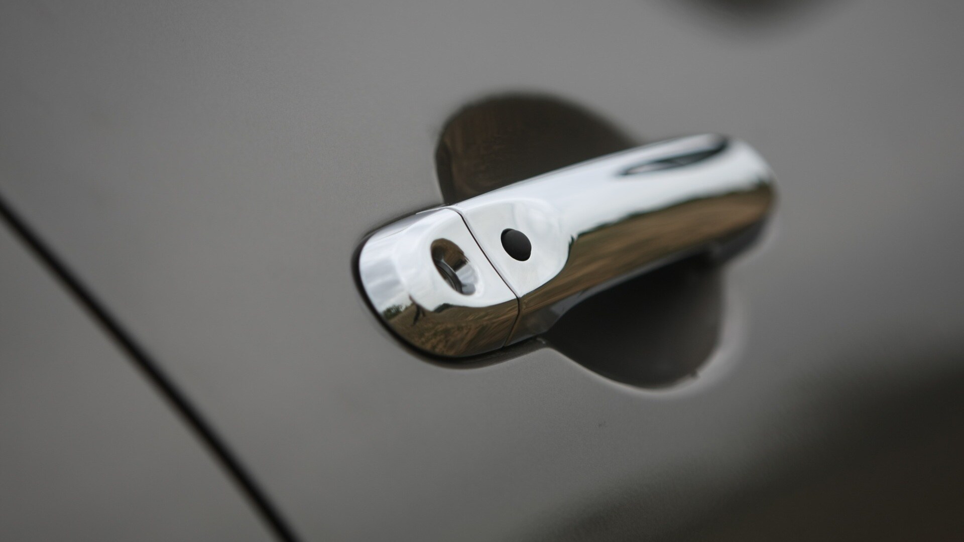 Nissan-Sunny-2013-XV-Exterior