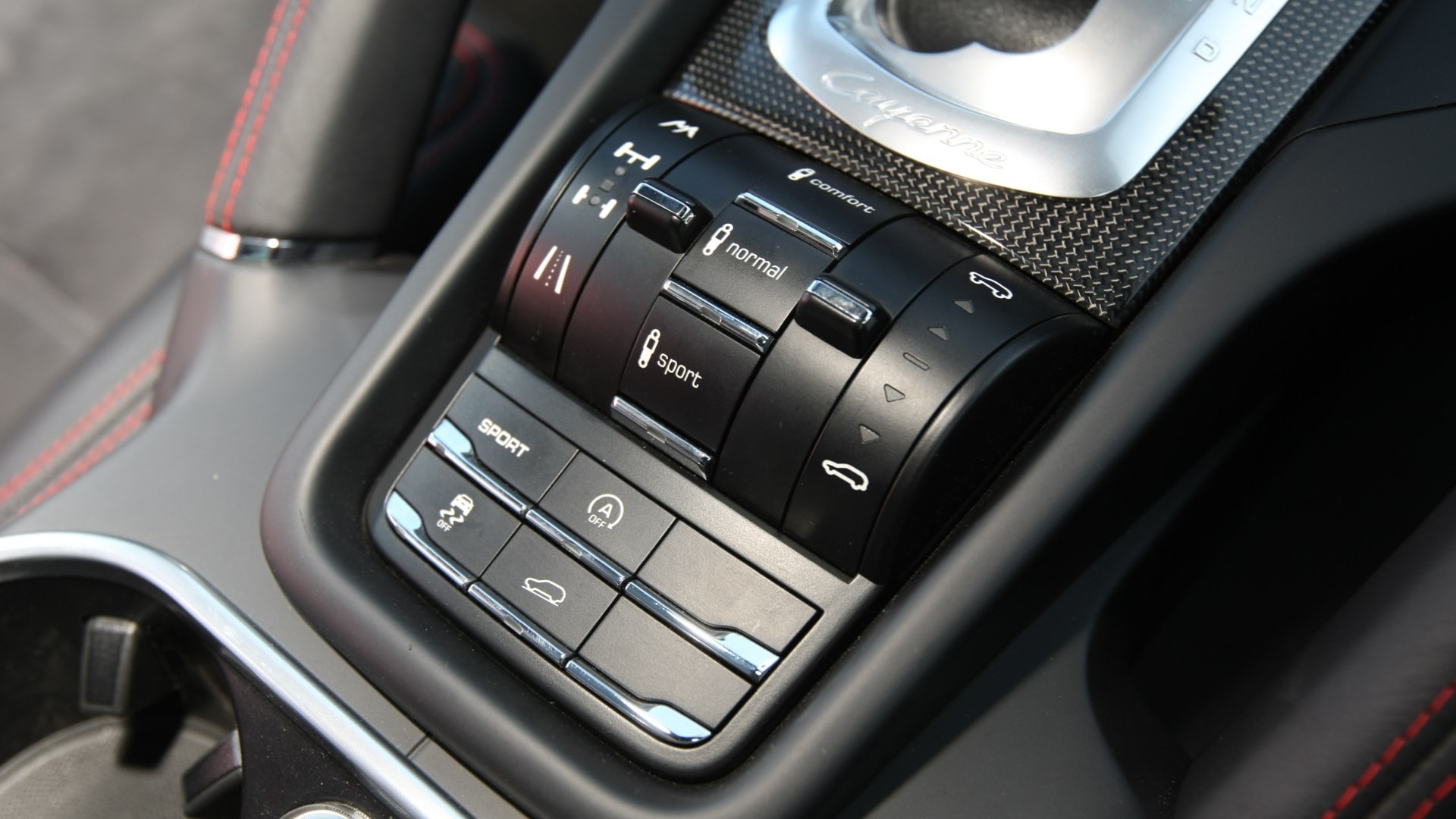 porsche-cayenne-2012-STD-interior