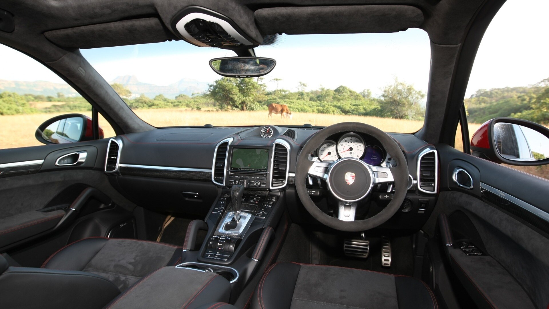 porsche-cayenne-2012-STD-compare