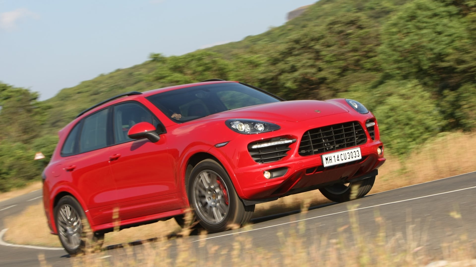 porsche-cayenne-2012-STD-exterior