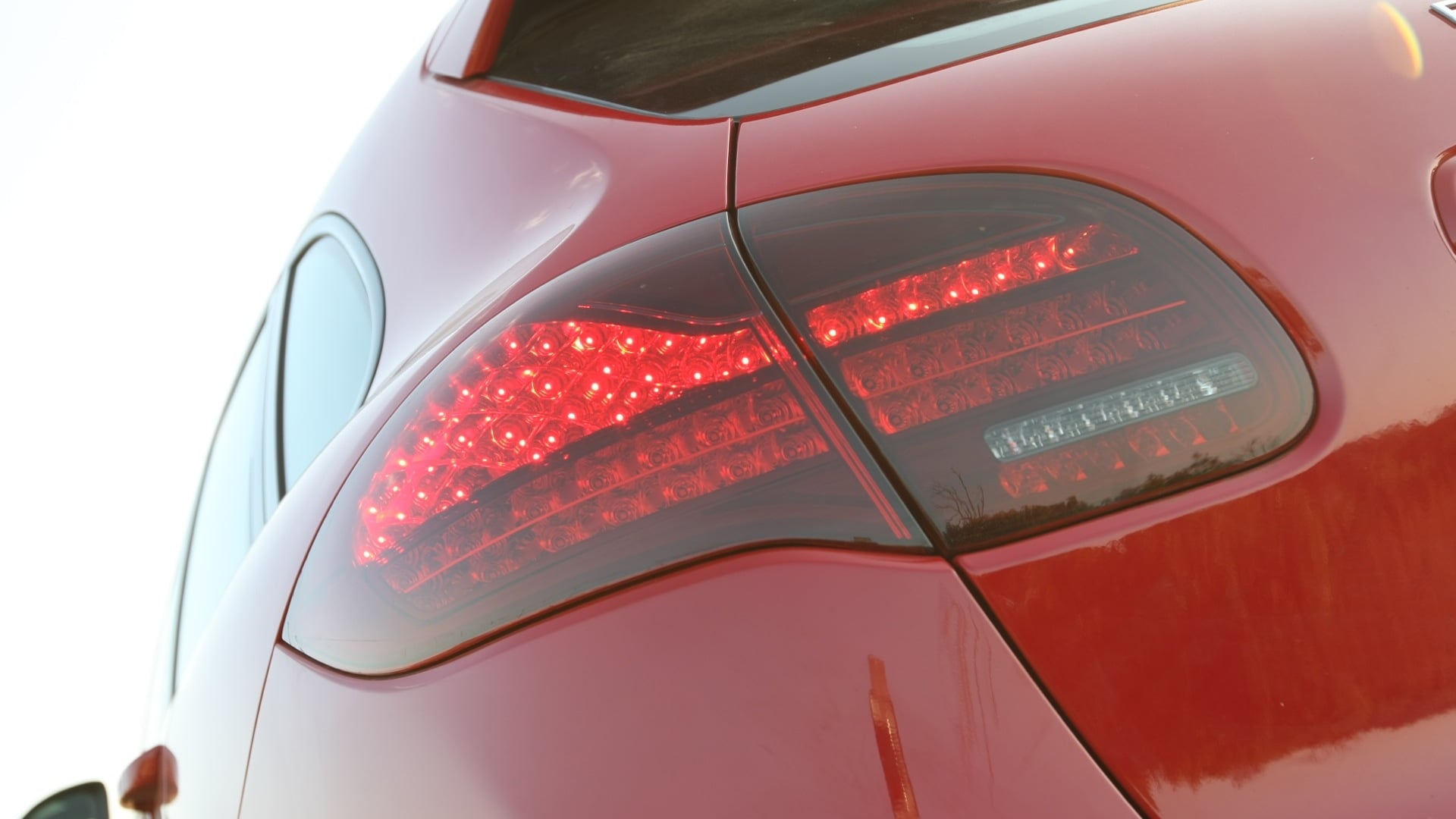 porsche-cayenne-2012-STD-exterior