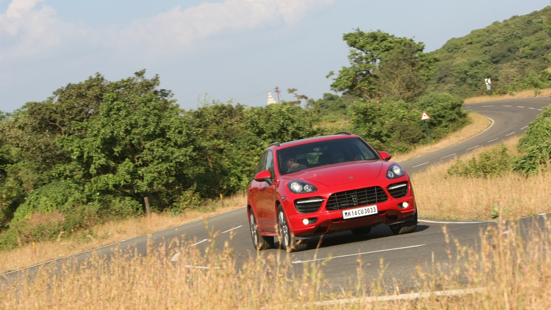 porsche-cayenne-2012-STD-exterior