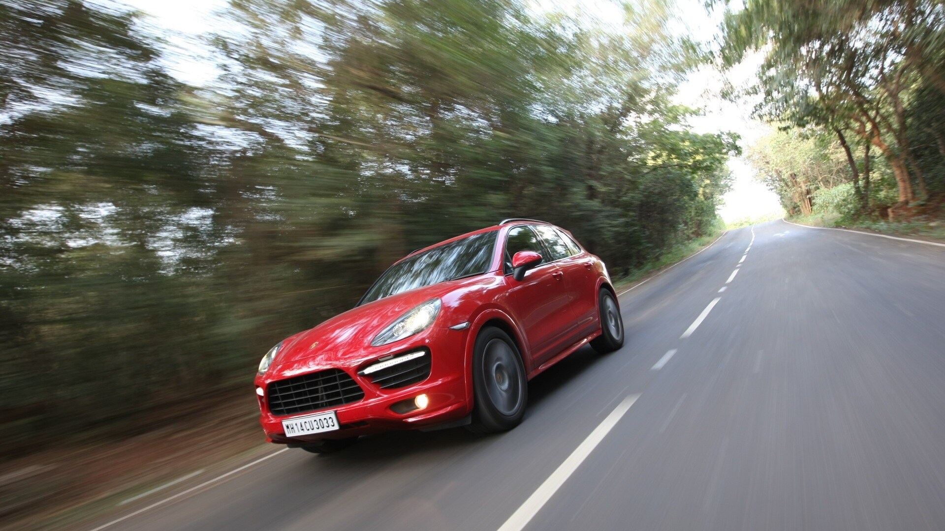 porsche-cayenne-2012-STD-exterior