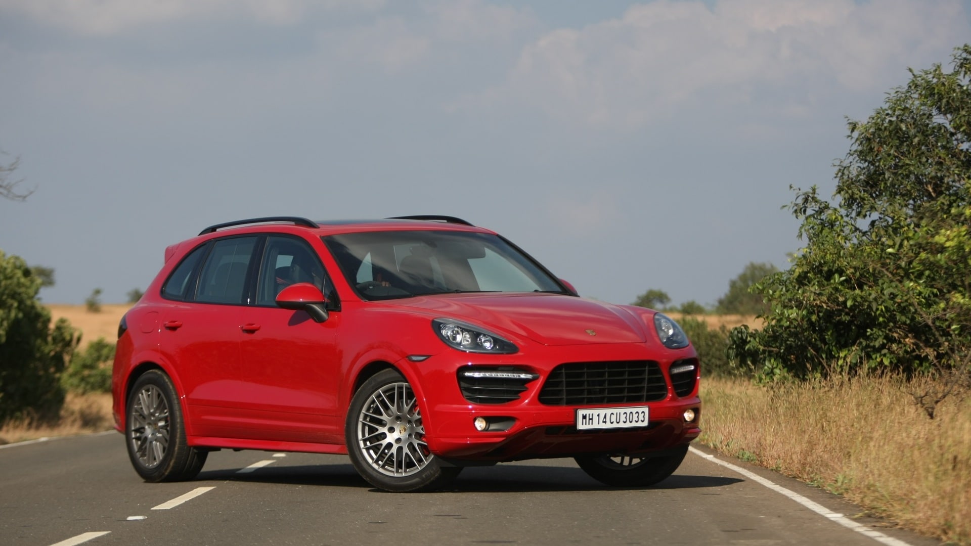 porsche-cayenne-2012-STD-exterior
