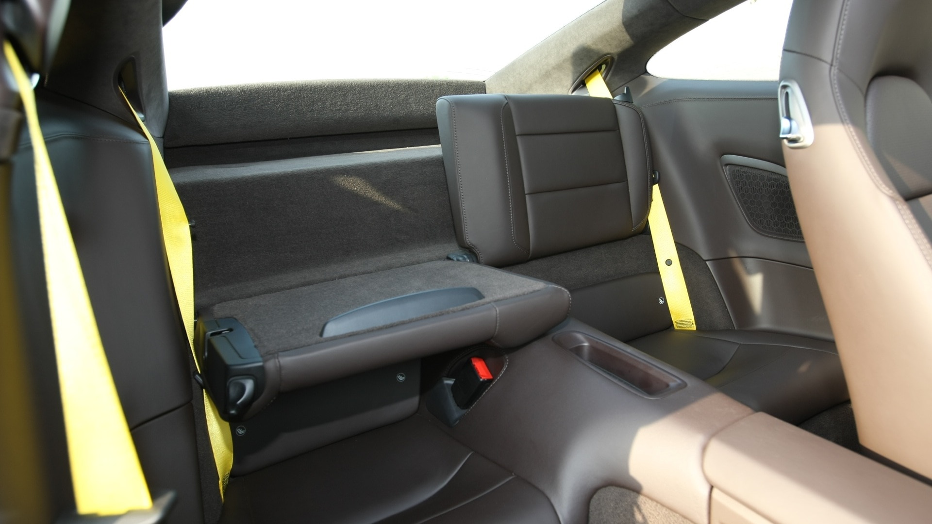 Porsche-911-2013-Carrera-Interior