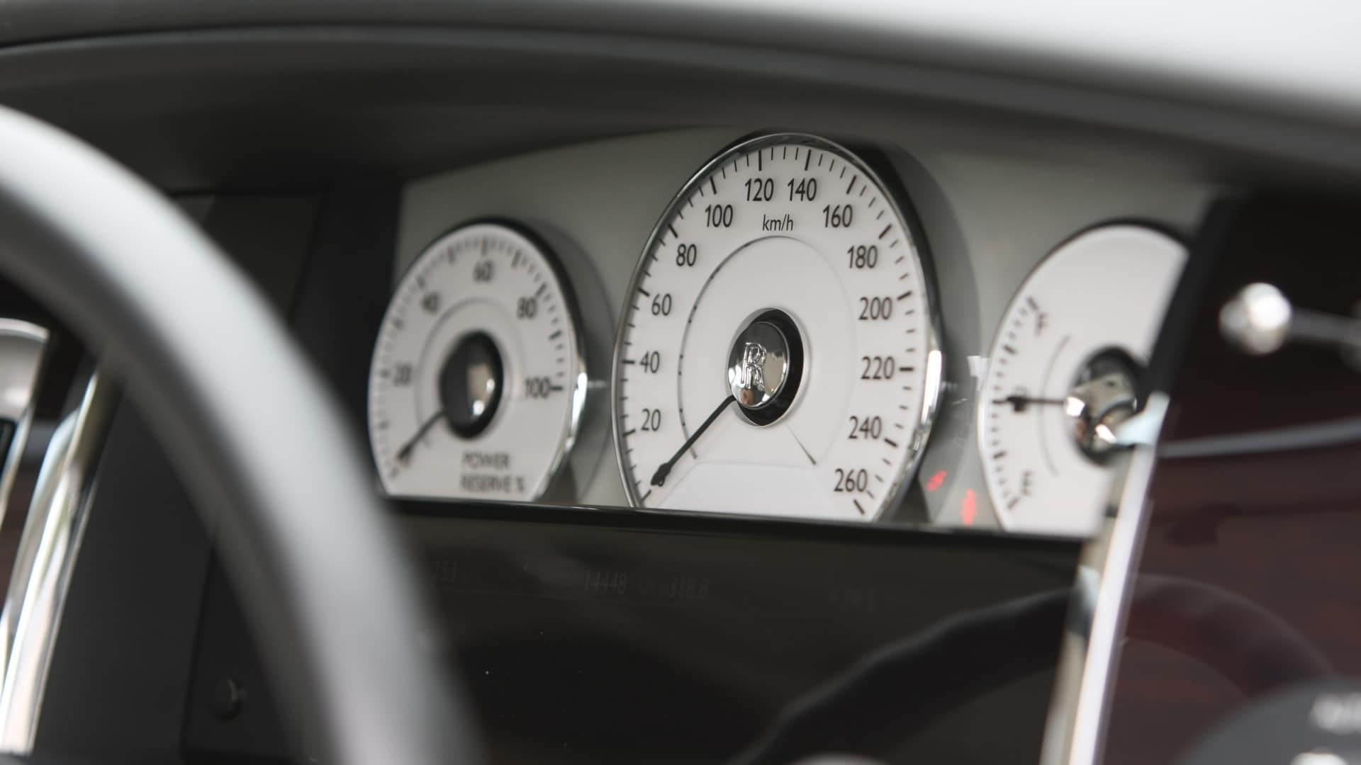 Rolls-Royce-Ghost-2013-STD-Interior