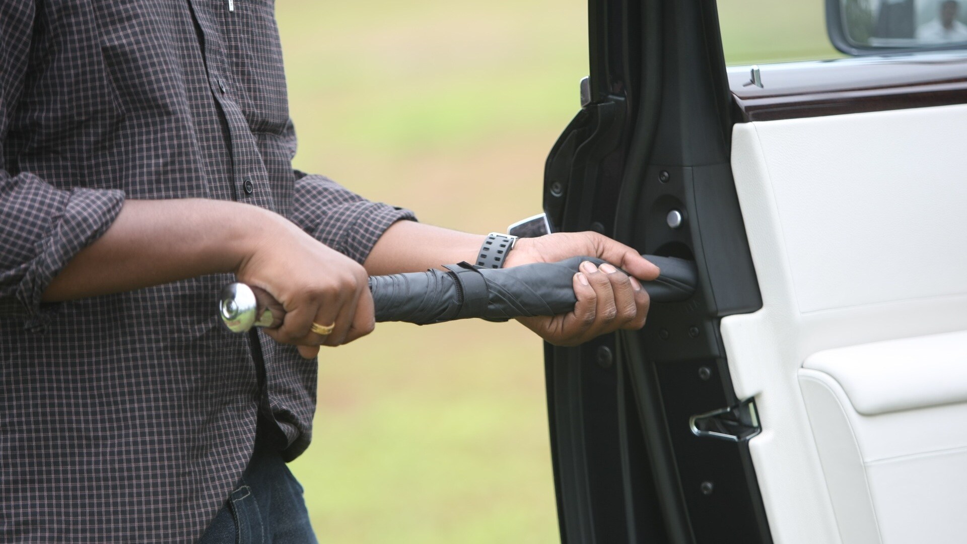 Rolls-Royce-Ghost-2013-STD-Interior
