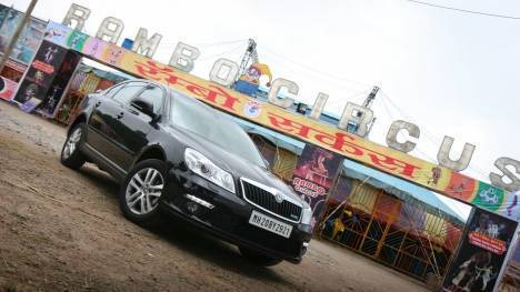 Skoda-Laura-2013-RS-Exterior