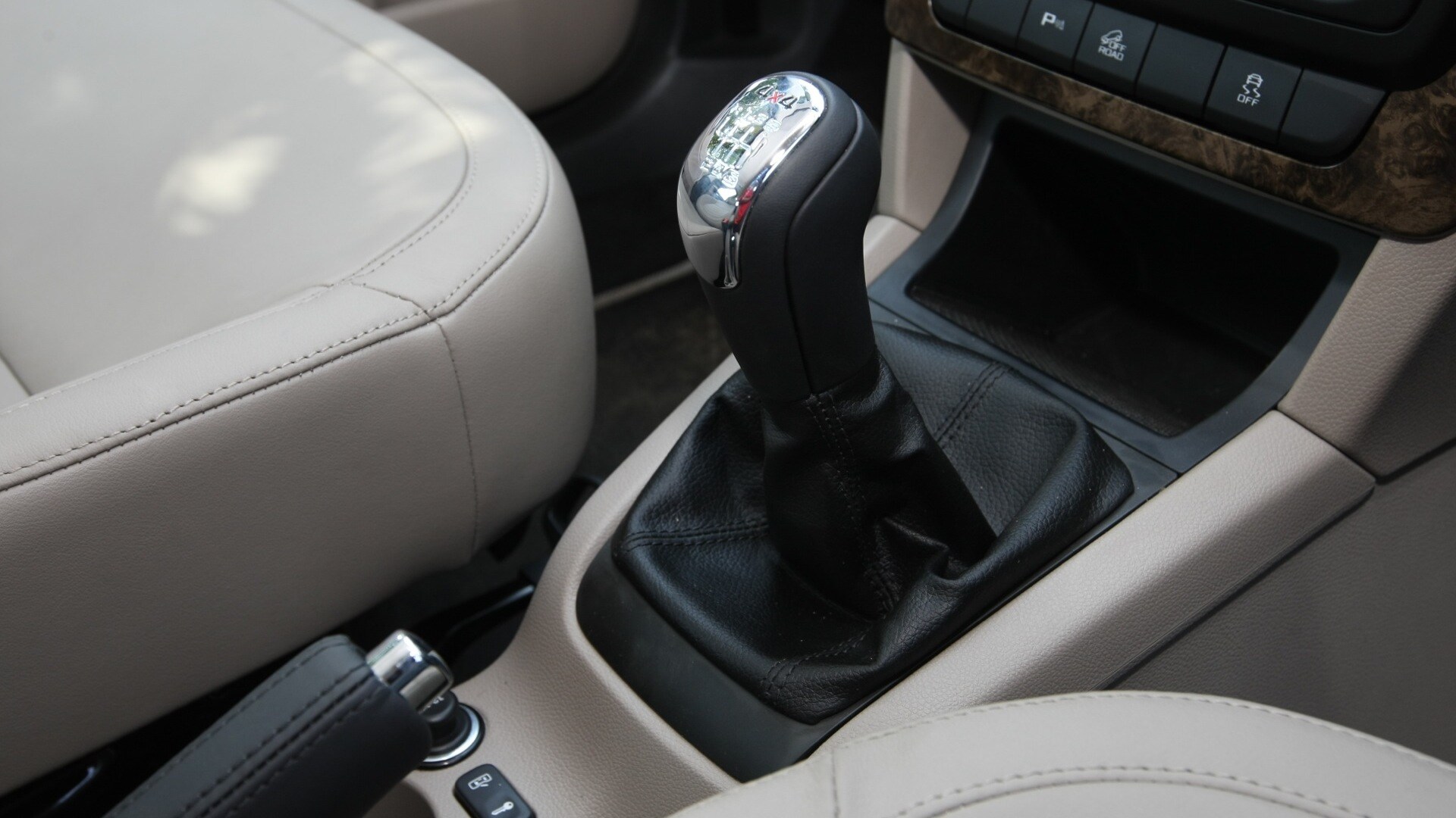 Skoda-Yeti-2013-Active-4x2-Interior