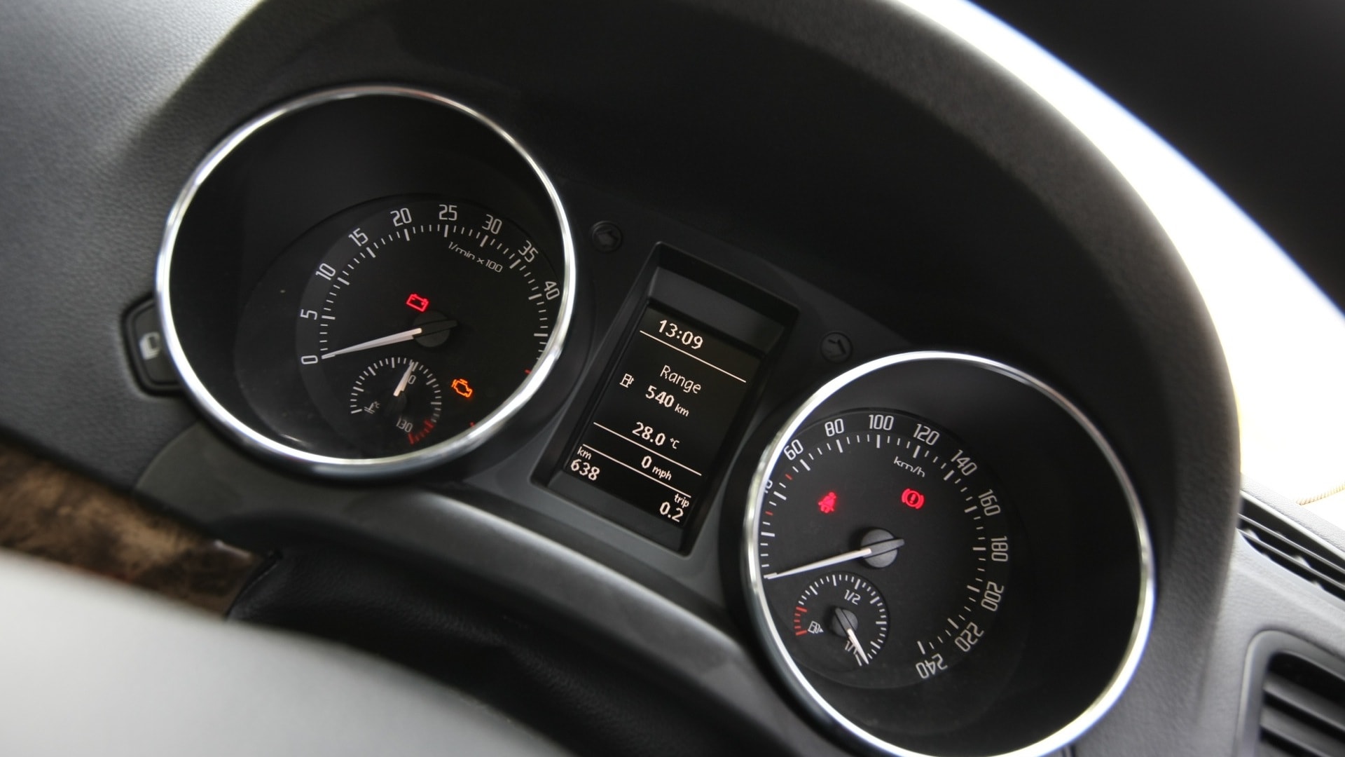 Skoda-Yeti-2013-Active-4x2-Interior