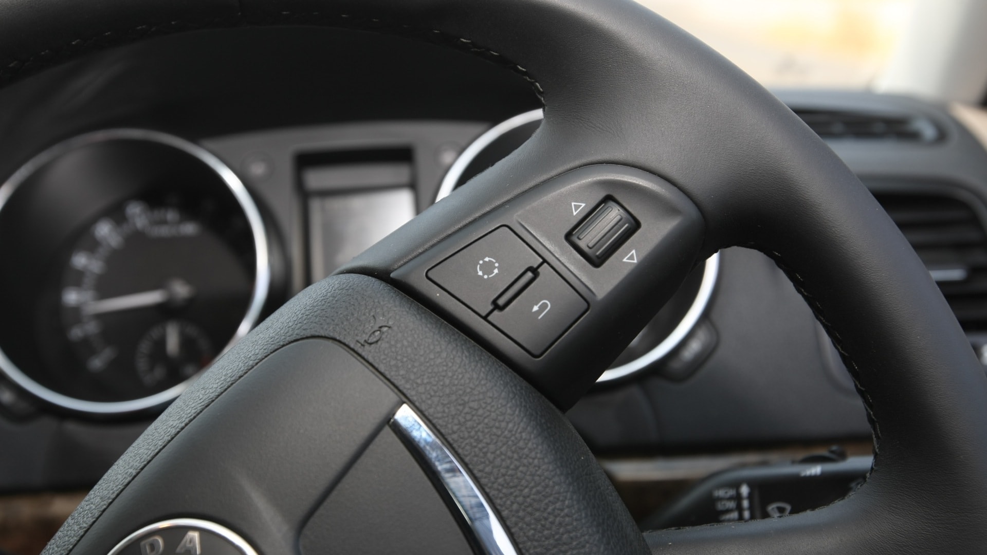 Skoda-Yeti-2013-Active-4x2-Interior