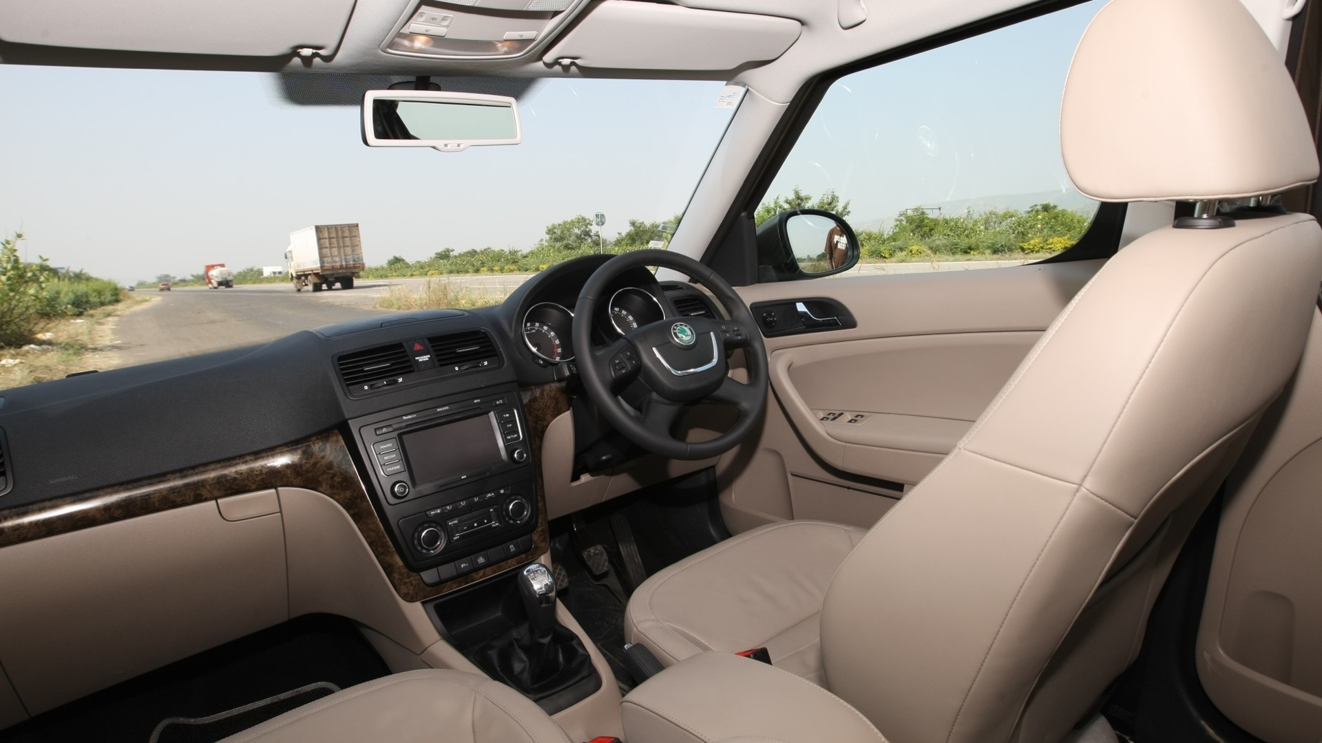 Skoda-Yeti-2013-Active-4x2-Interior