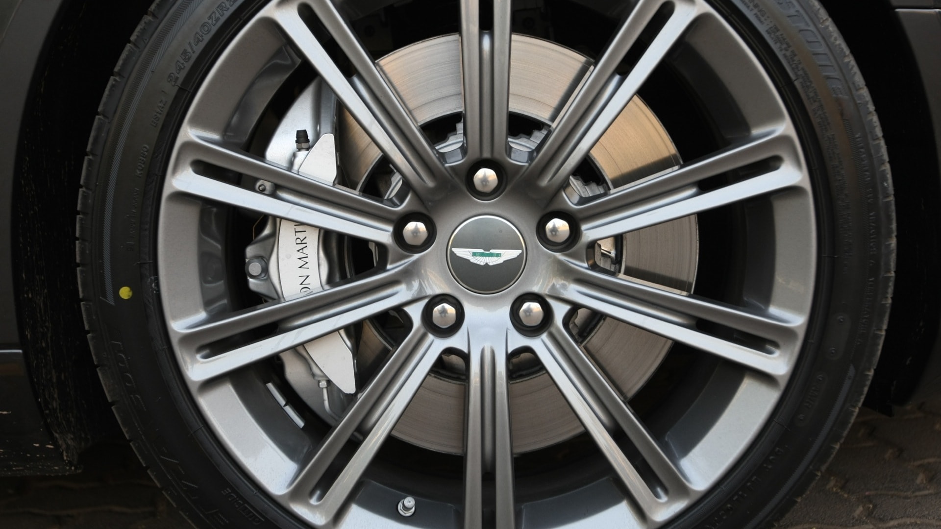 Aston-Martin-Rapide-2013-STD-Exterior