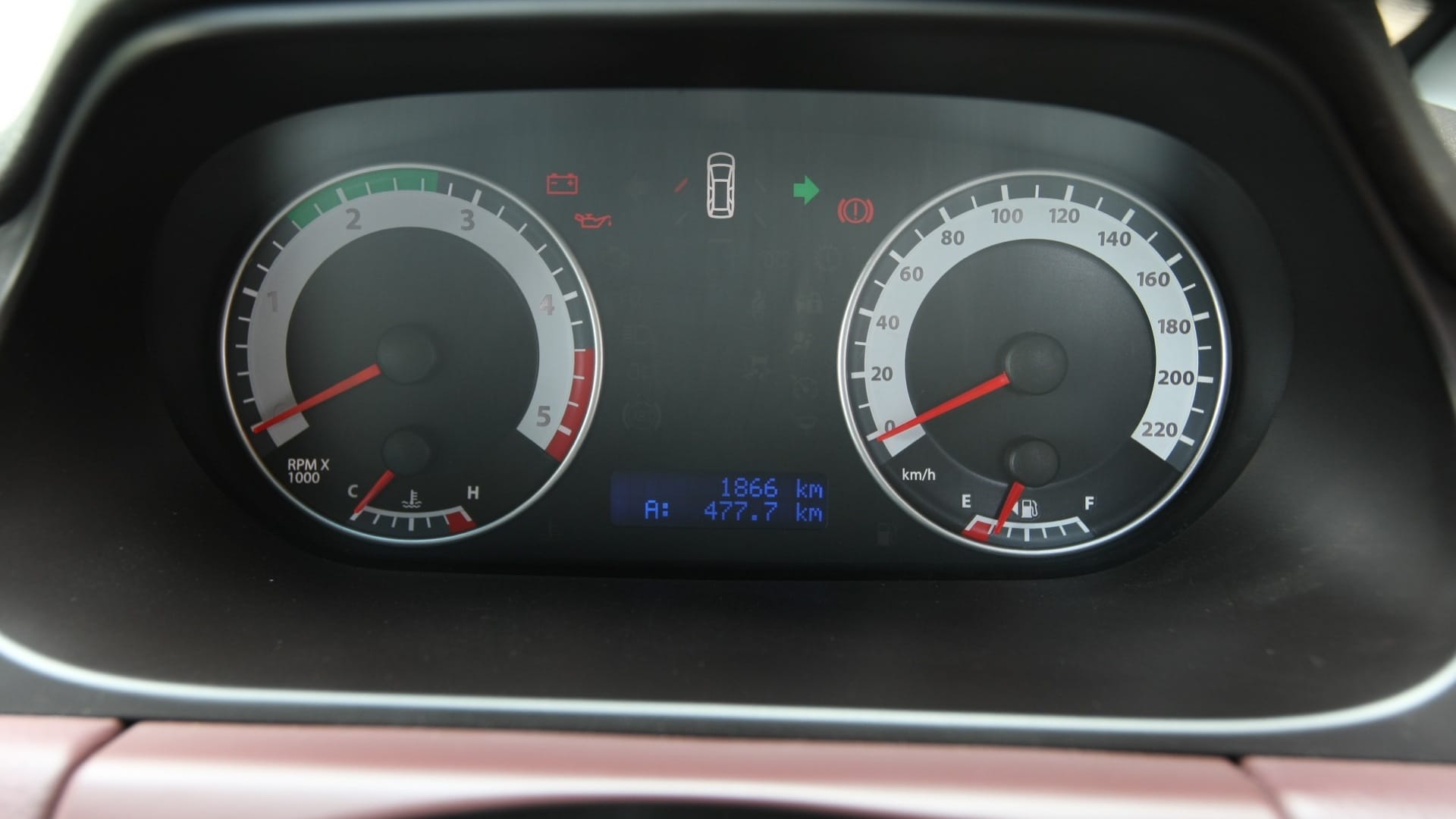 Tata-Aria-2013-Pride-Interior