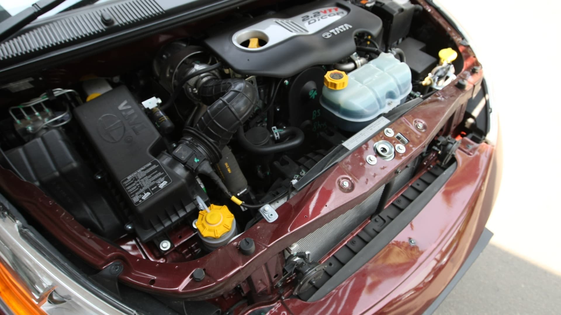 Tata-Aria-2013-Pride-Interior