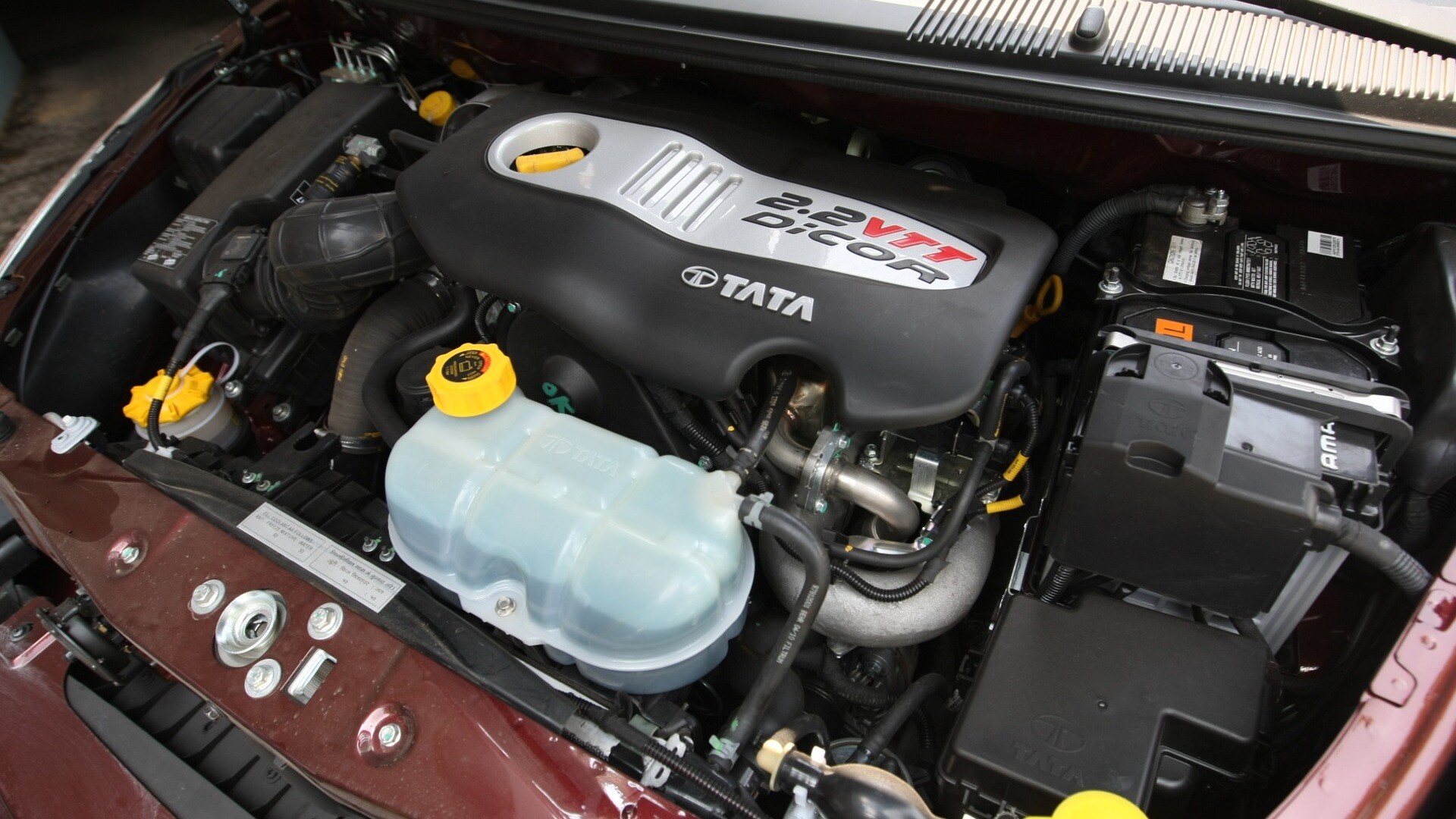 Tata-Aria-2013-Pride-Interior