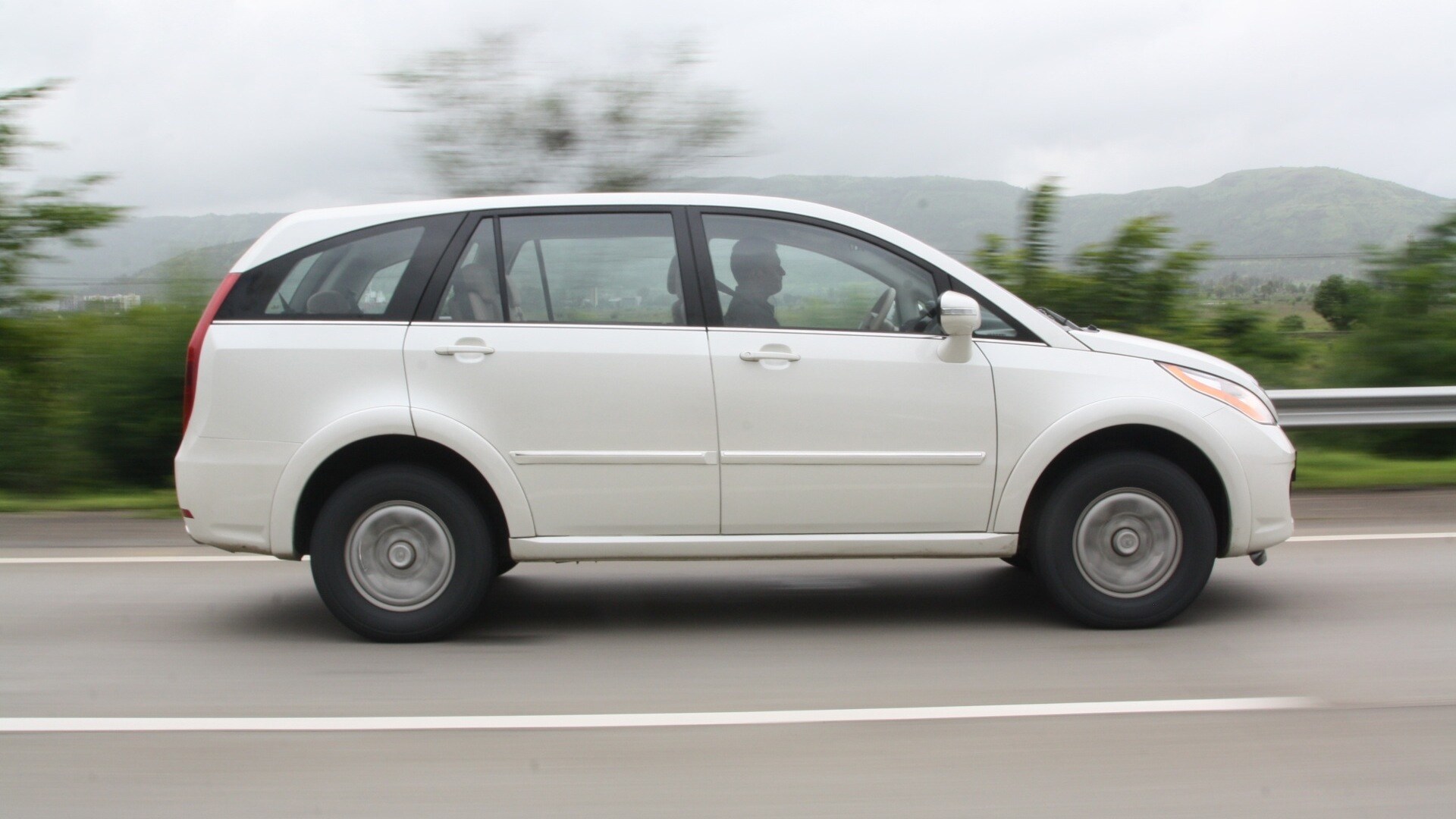 Tata-Indica-2013-e-V2-Xeta-GL(P)-Exterior