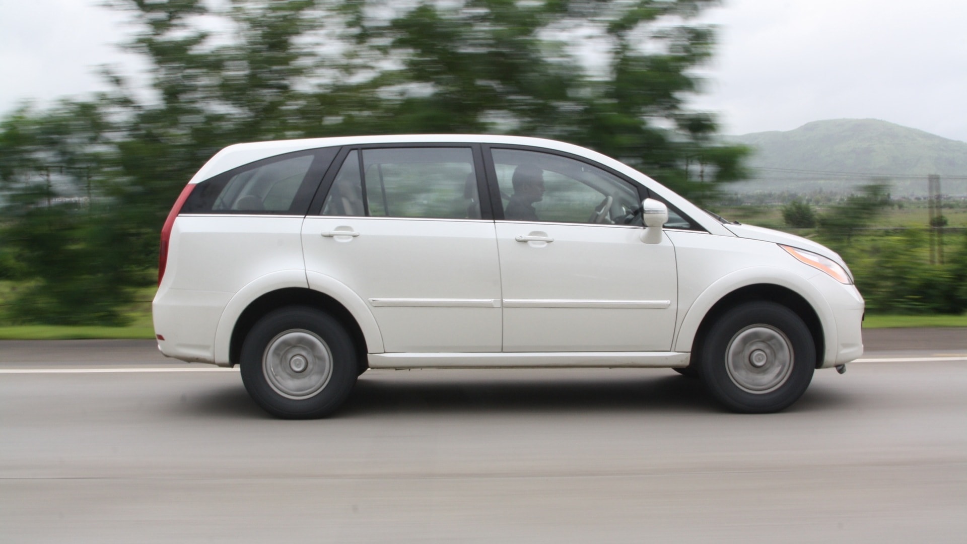 Tata-Indica-2013-e-V2-Xeta-GL(P)-Exterior