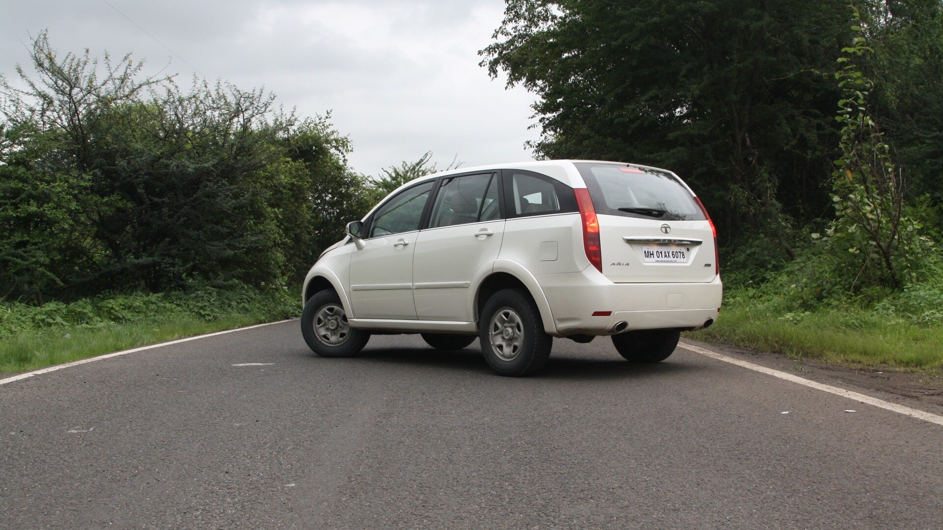 Tata-Indica-2013-e-V2-Xeta-GL(P)-Exterior