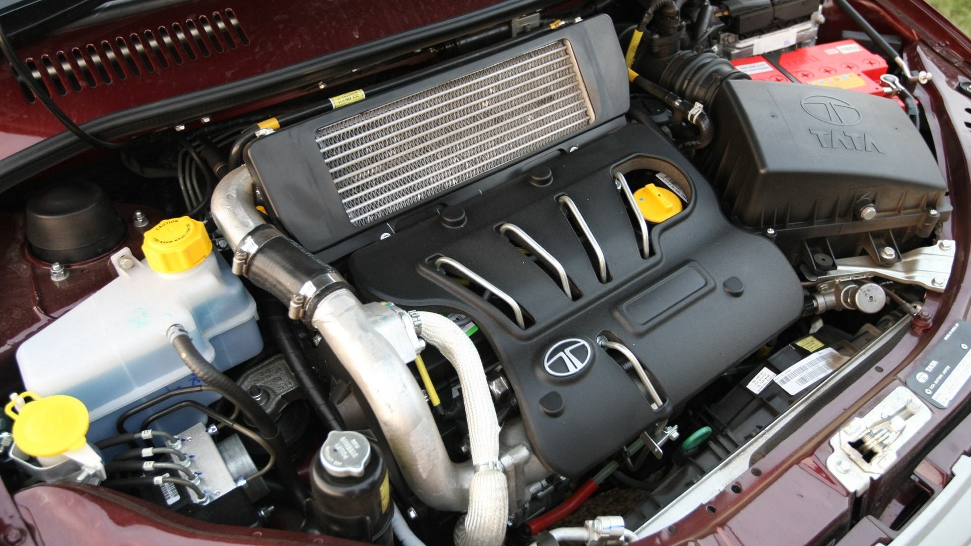 Tata-Indigo-cs-2013-eCS-LS-Dicor-Interior