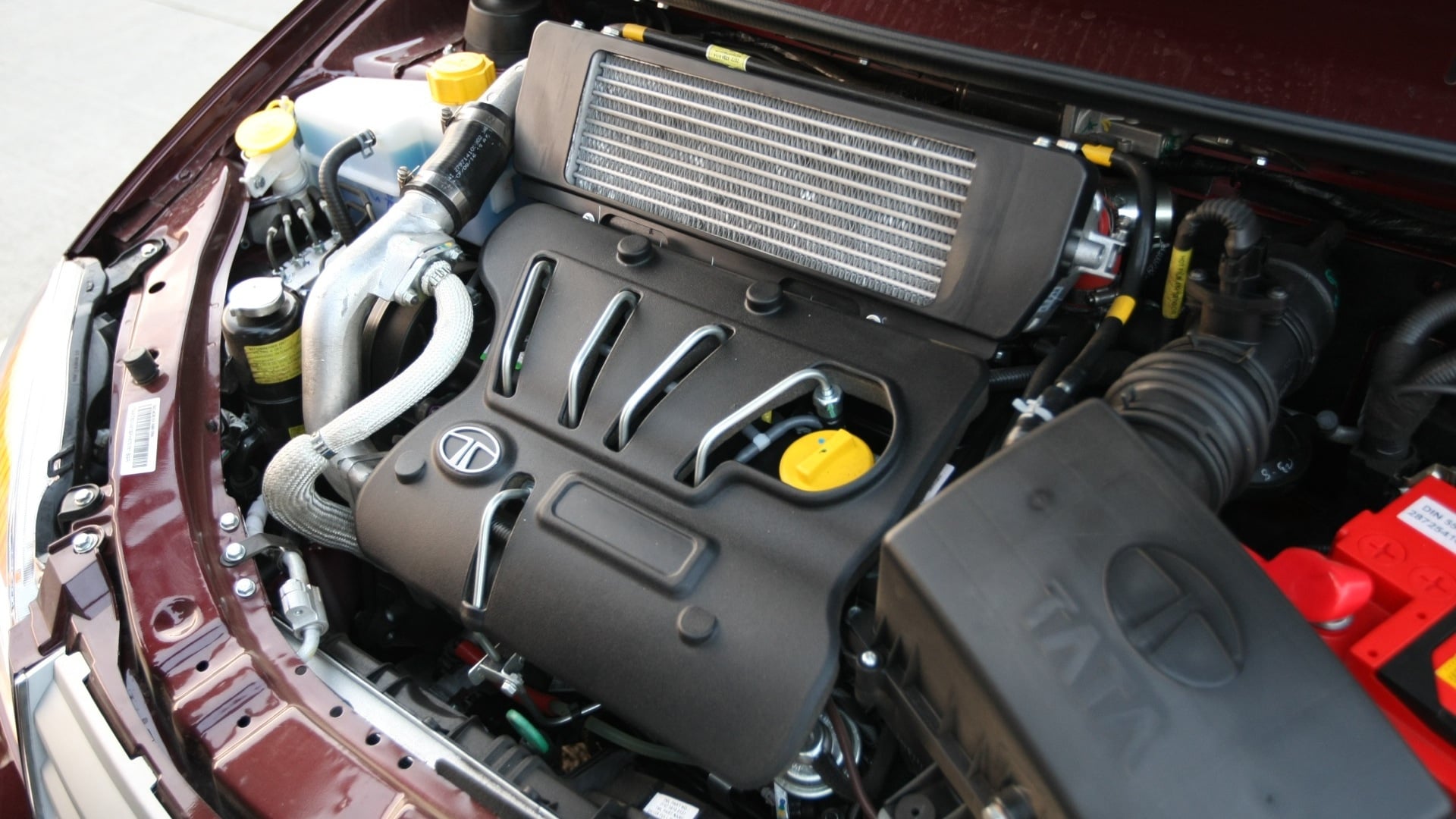 Tata-Indigo-cs-2013-eCS-LS-Dicor-Interior