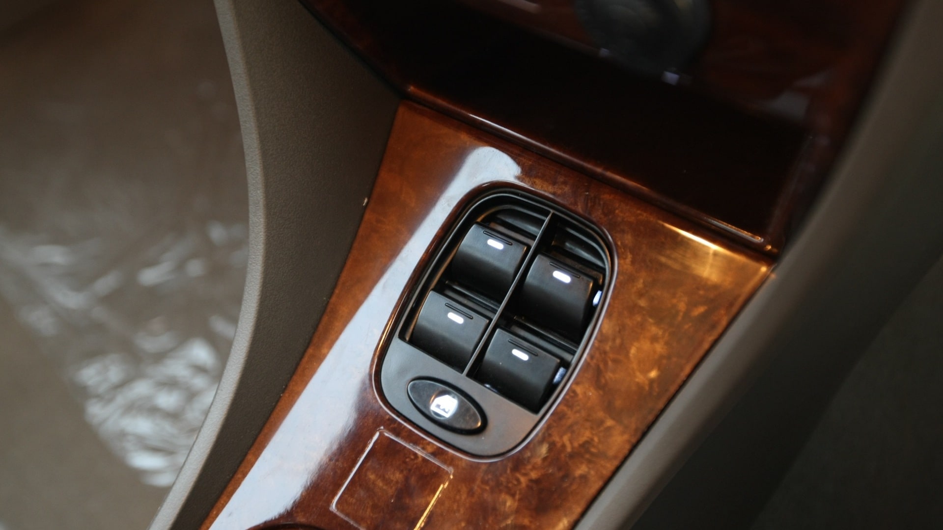 Tata-Indigo-cs-2013-eCS-LS-Dicor-Interior