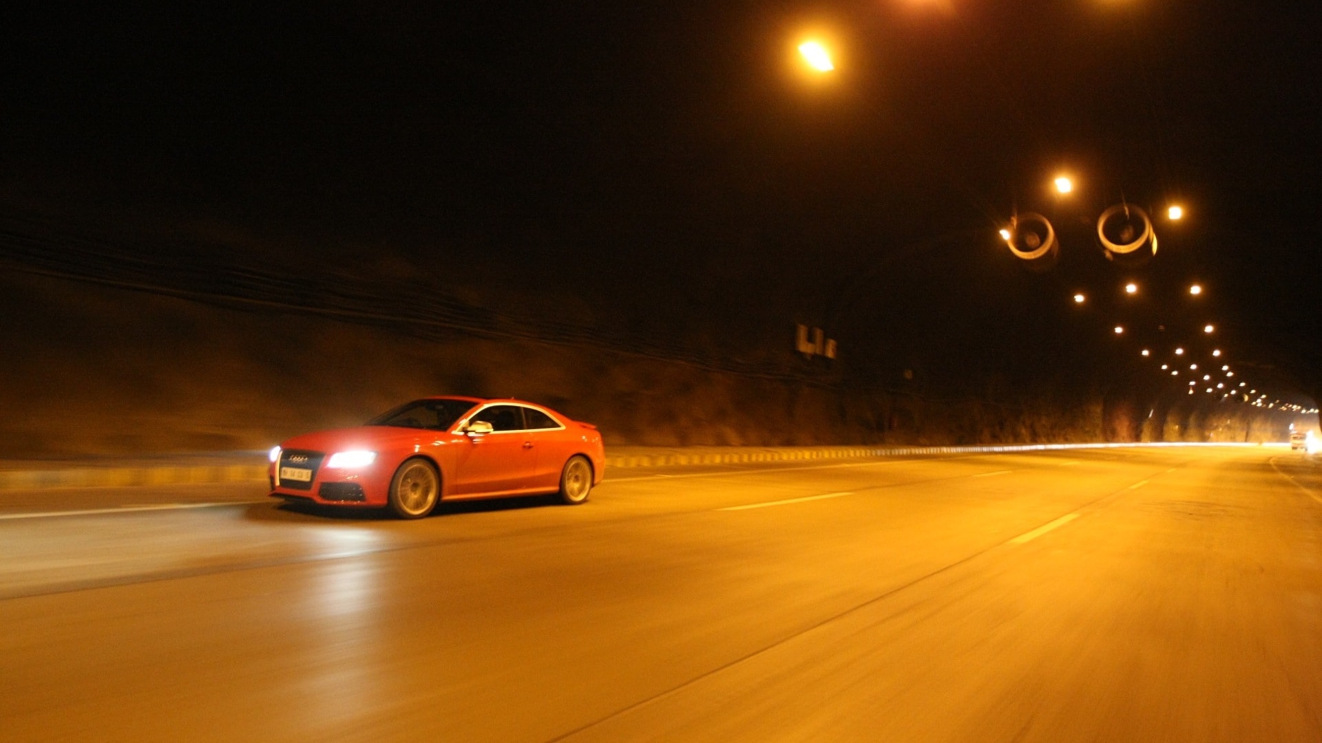 Audi-RS5-2012-STD-Exterior
