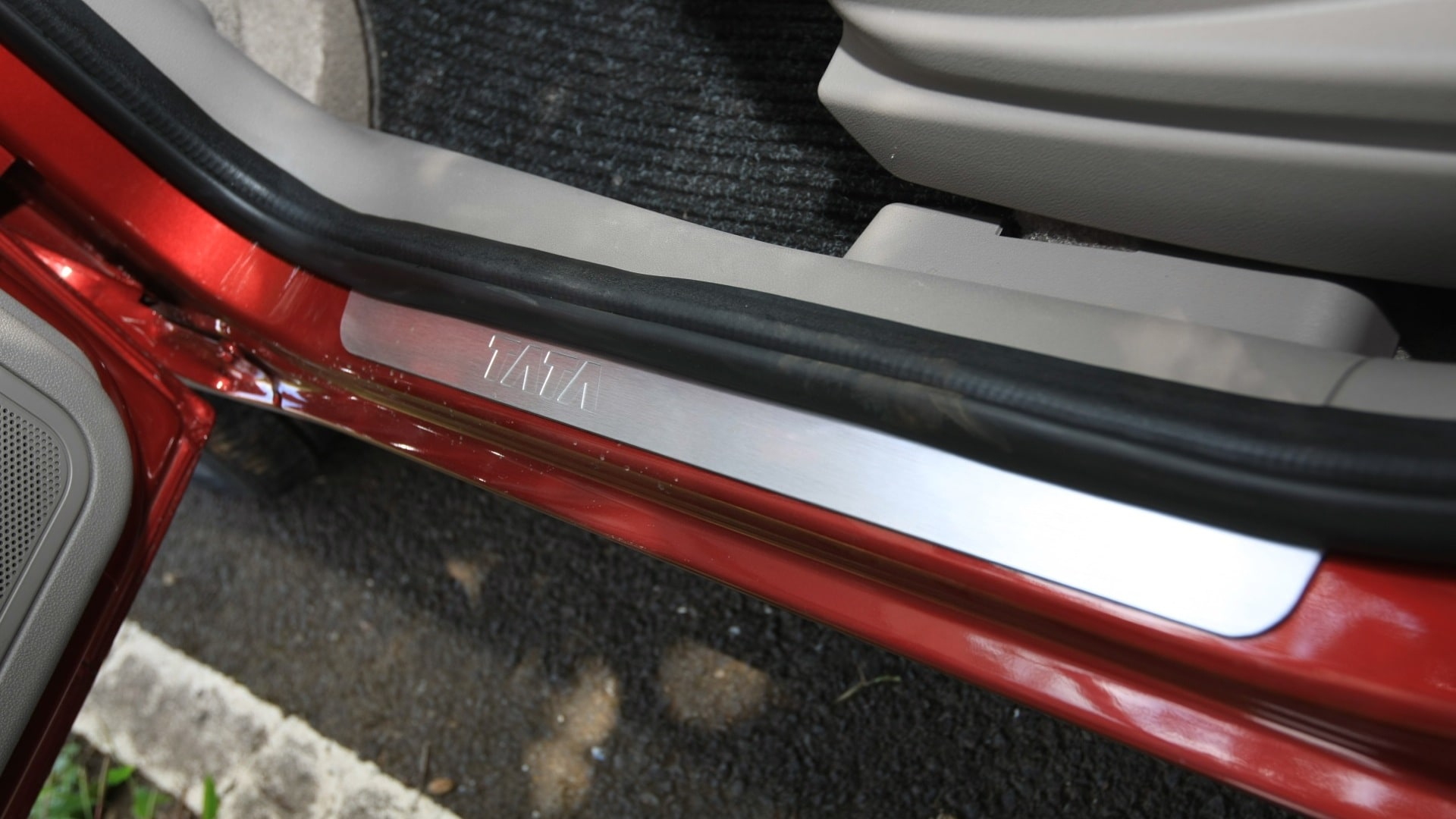 Tata-Manza-2013-Aqua-Quadrajet-Interior