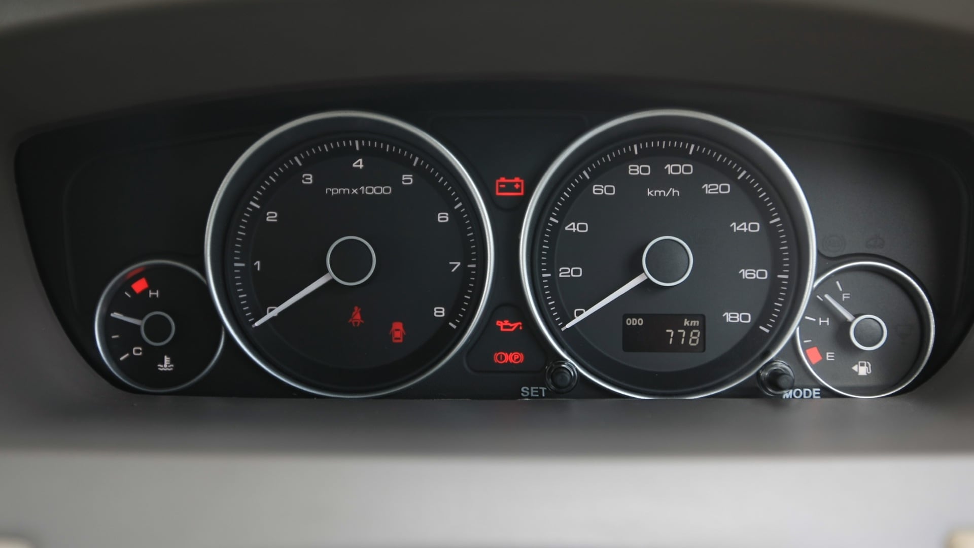 Tata-Manza-2013-Aqua-Quadrajet-Interior