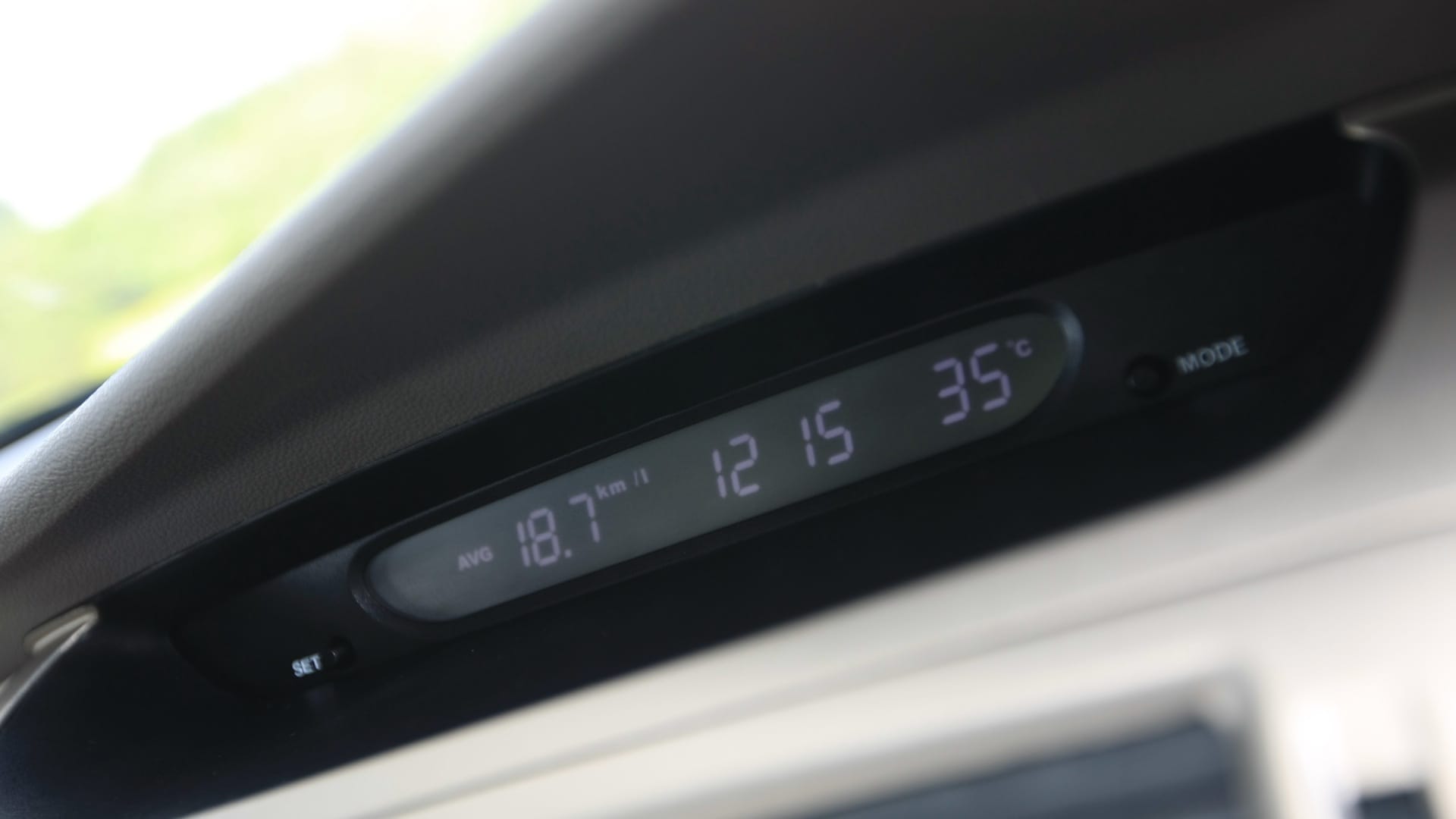 Tata-Manza-2013-Aqua-Quadrajet-Interior