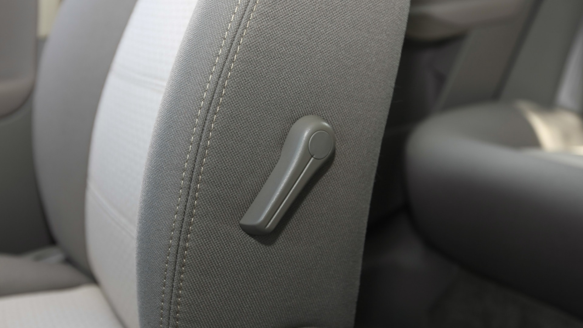 Tata-Manza-2013-Aqua-Quadrajet-Interior