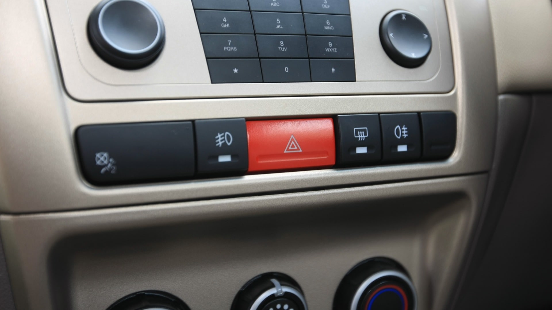 Tata-Manza-2013-Aqua-Quadrajet-Interior