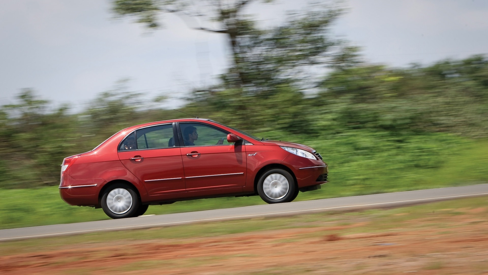Tata-Manza-2013 Exterior