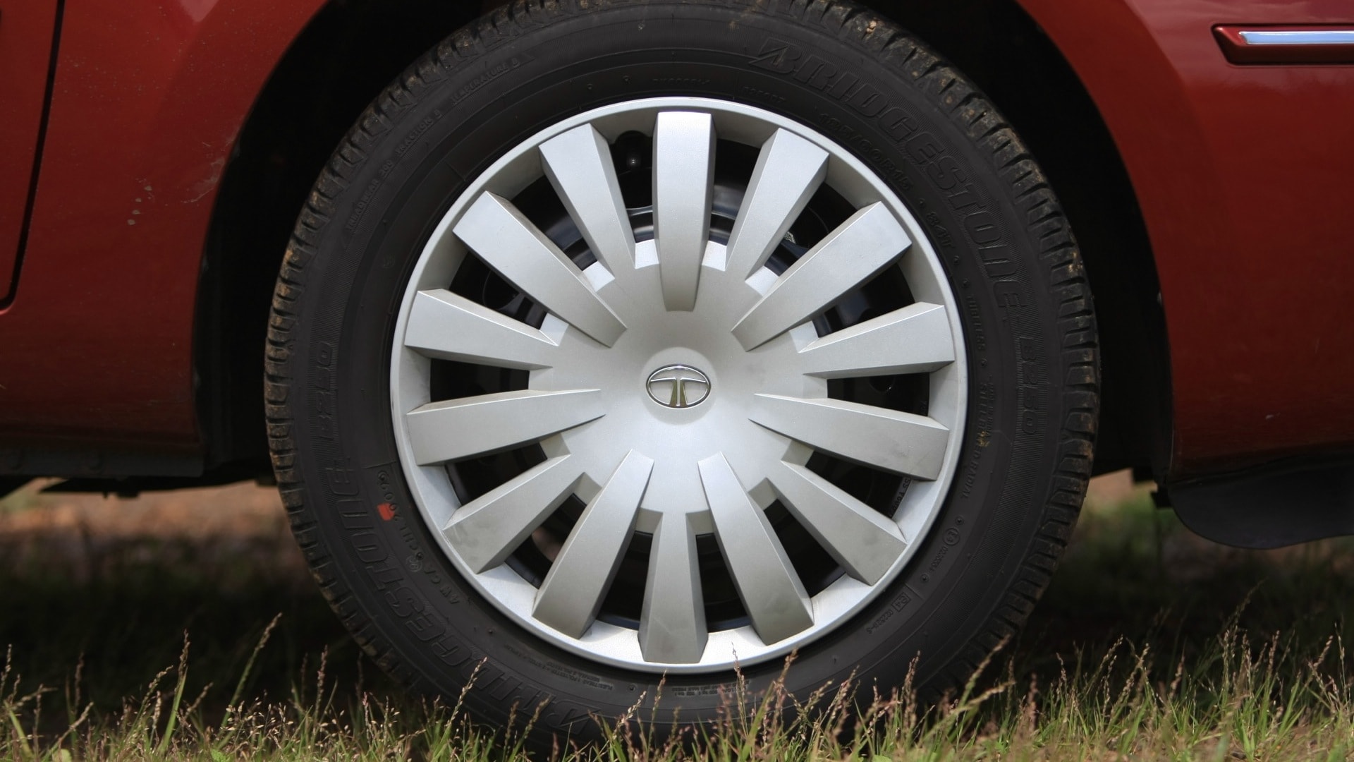 Tata-Manza-2013 Exterior